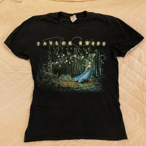 Vintage 2011 Taylor Swift Speak Now Concert Tee